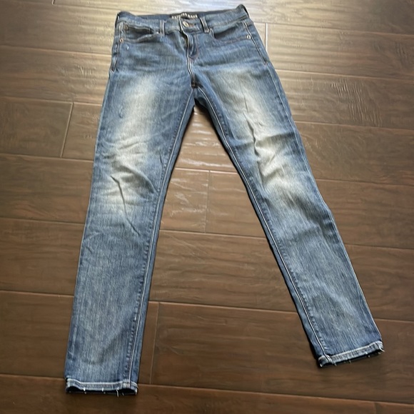 EXPRESS SUPER SKINNY JEANS 2R. Whisking. Little distress. Some stretch - Picture 2 of 11